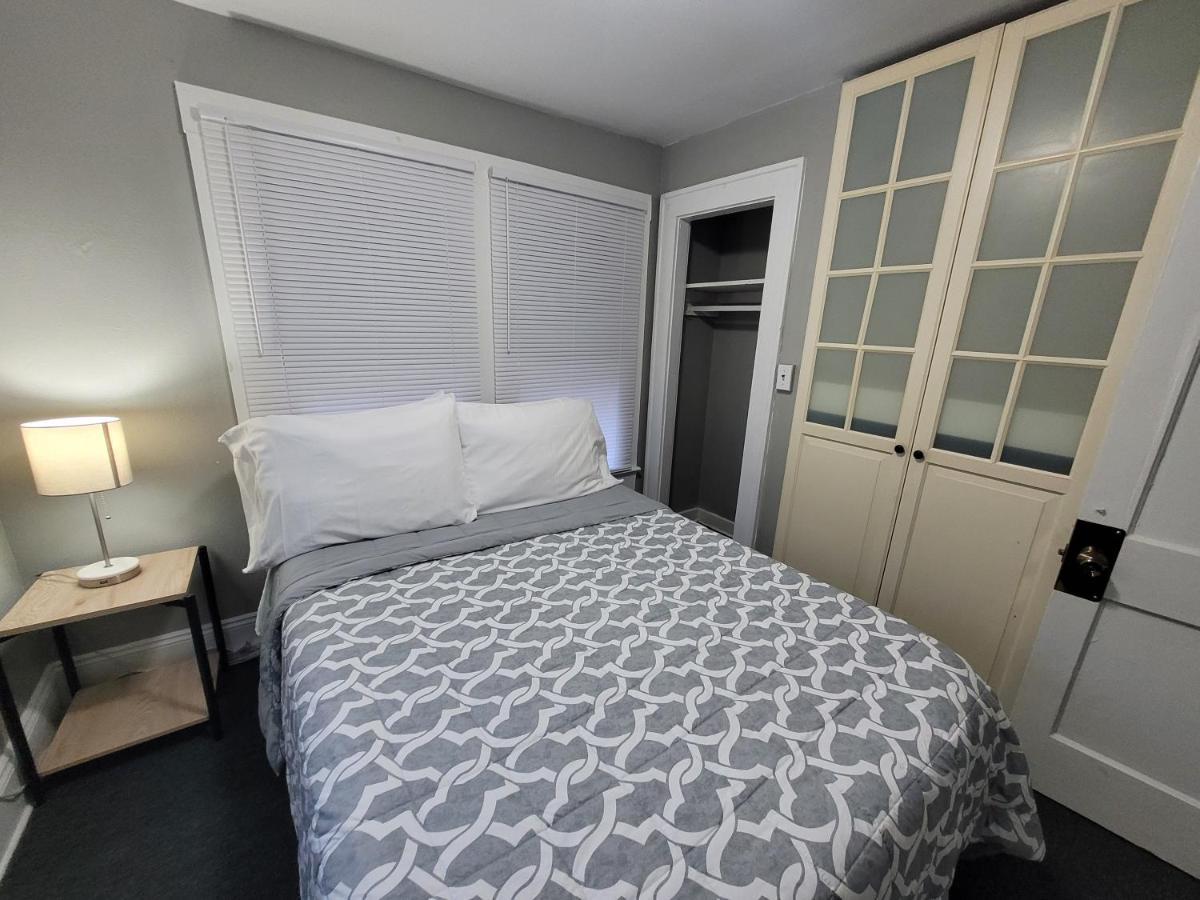 Two Bedroom Home In Beautiful Downtown Lakeland Exterior foto