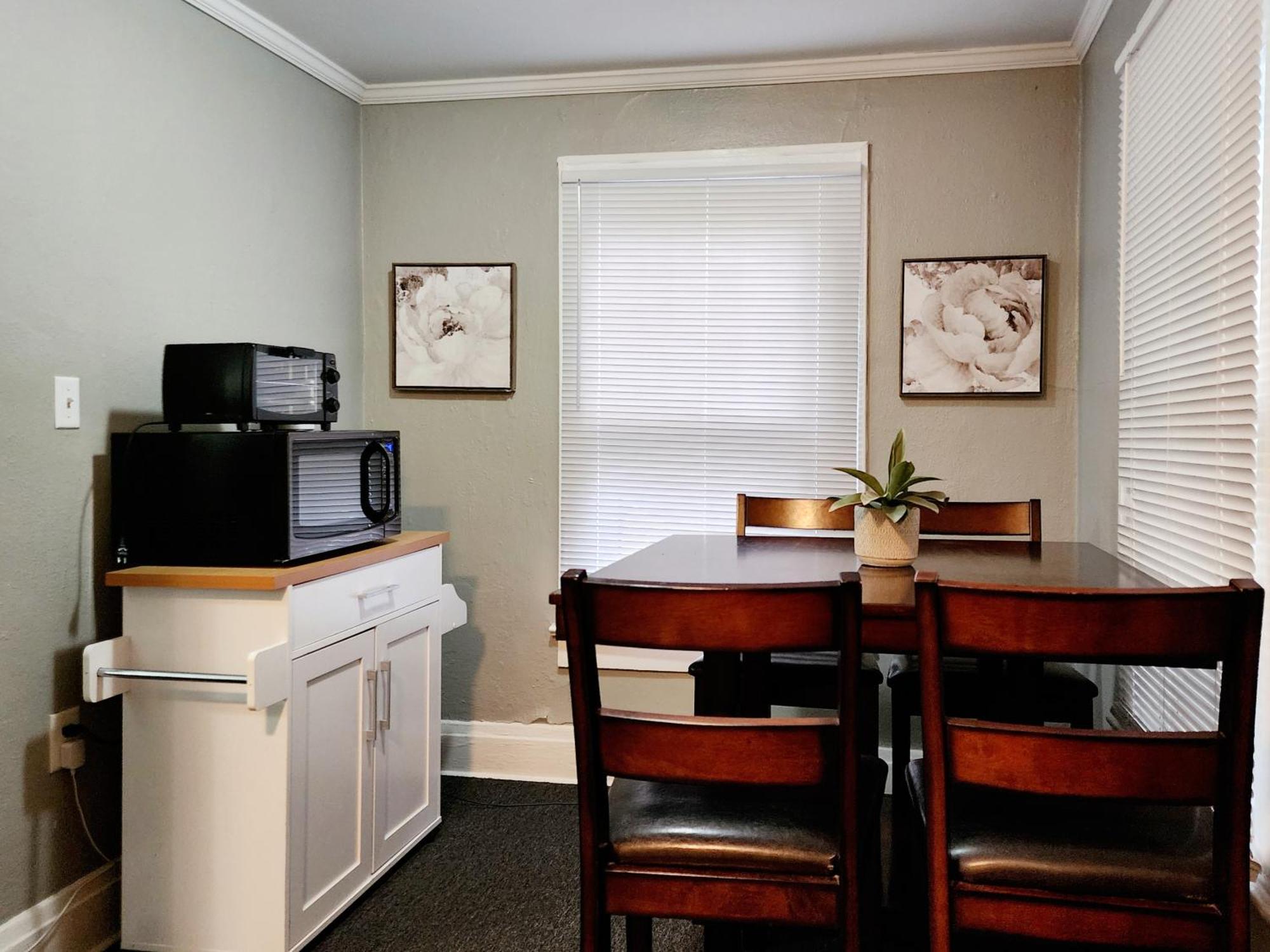 Two Bedroom Home In Beautiful Downtown Lakeland Exterior foto